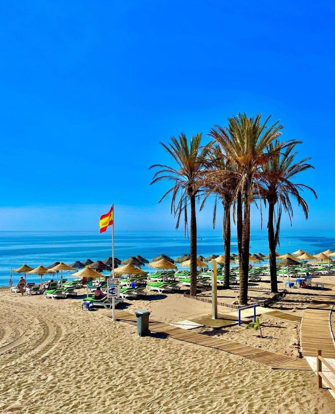 Benalbeach Casa Kito Costa 1ª Linea De Playa Benalmádena Exterior foto